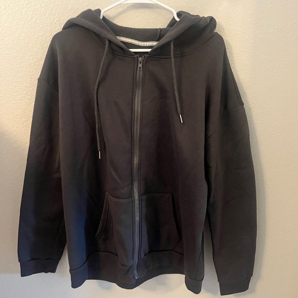 Grey zipup